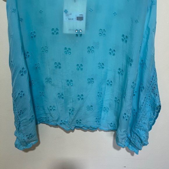 Johnny Was Darla Tunic Style C25518 Size XS in Clear Sky Color - Picture 3 of 8